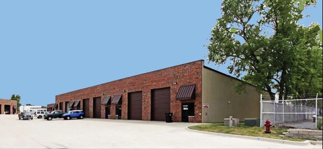 141 Christopher Way, Fox Lake, IL for lease Primary Photo- Image 1 of 7