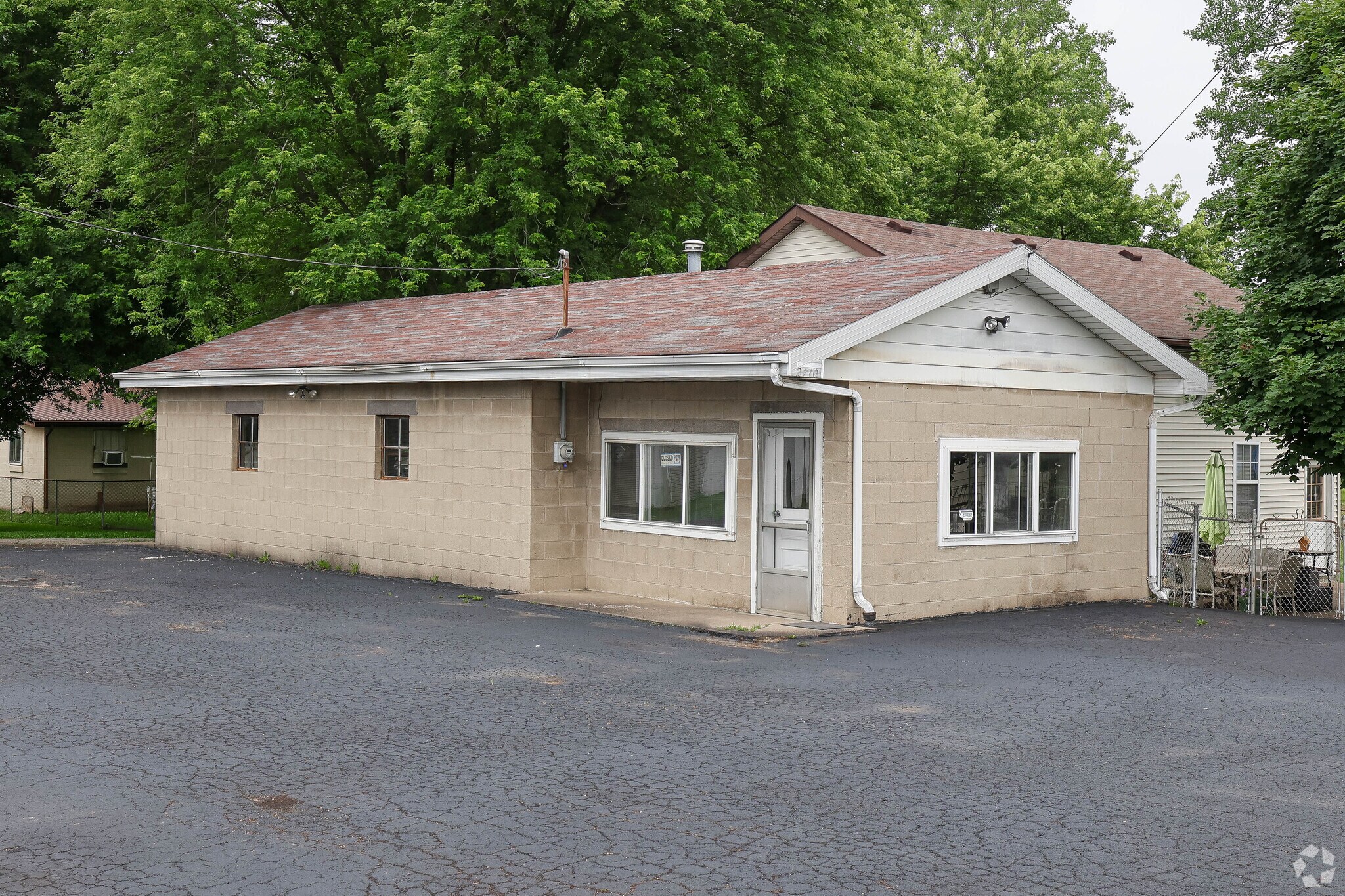 2710 Broad St, New Castle, IN for sale Primary Photo- Image 1 of 4
