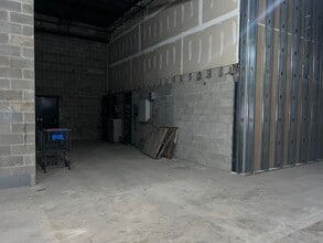 120-180 Point Plz, Butler, PA for lease Interior Photo- Image 2 of 6