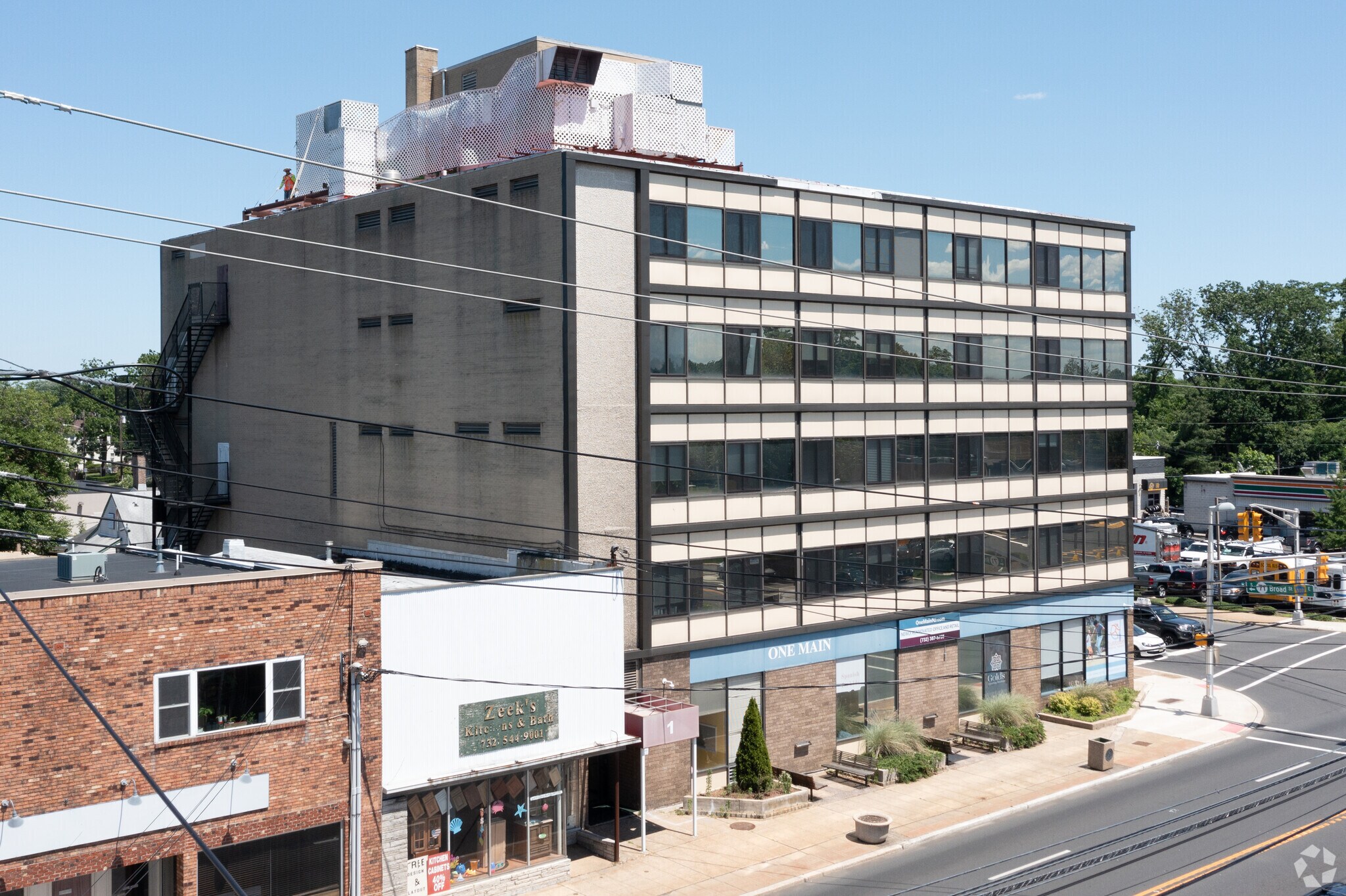 1 Main St, Eatontown, NJ 07724 Eatontown Executive Center