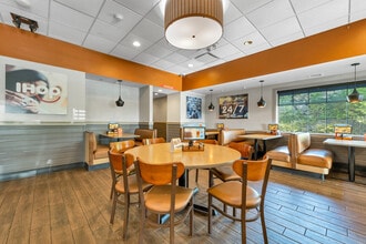 224 S River Rd, Bedford, NH for lease Interior Photo- Image 2 of 7