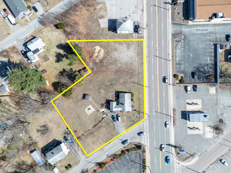 571-581 Washington Street Attleboro portfolio of 2 properties for sale on LoopNet.com - Building Photo - Image 1 of 15