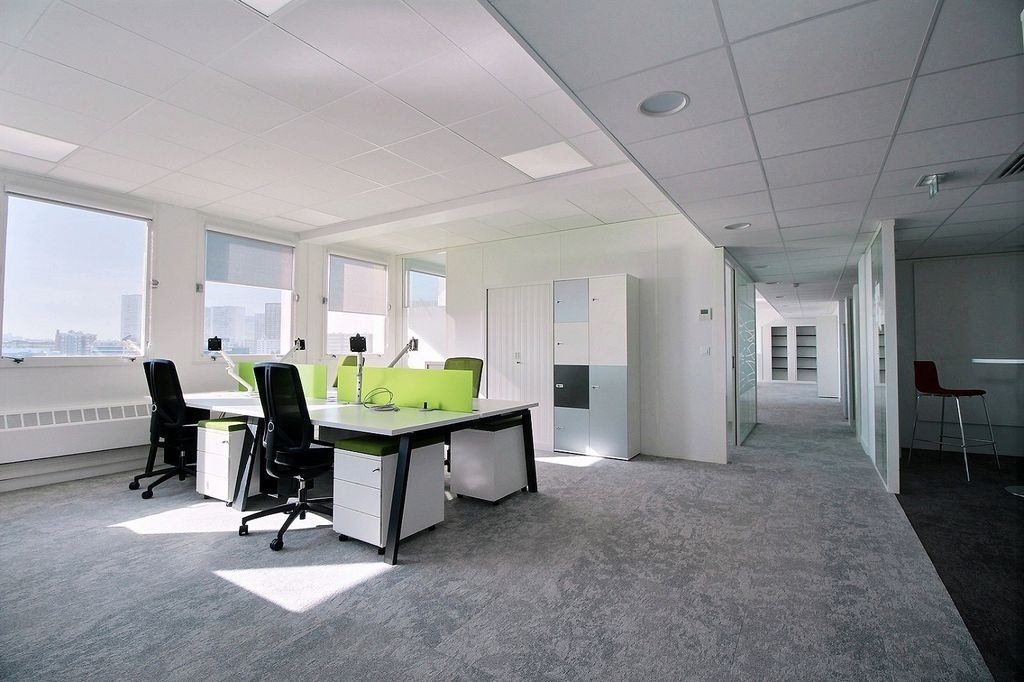 58 Rue Du Dessous Des Berges, Paris for lease Interior Photo- Image 1 of 10