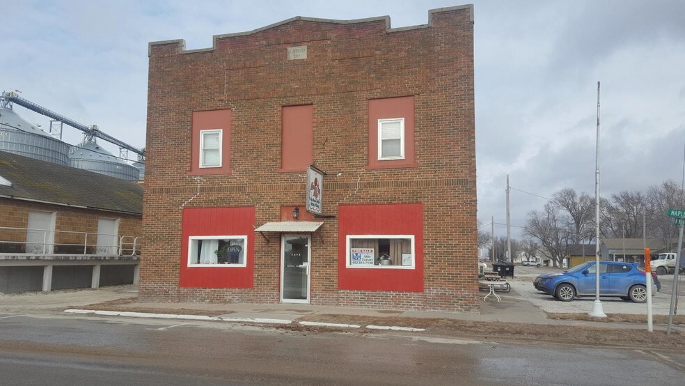 97 Maple St, Mondamin, IA 51557