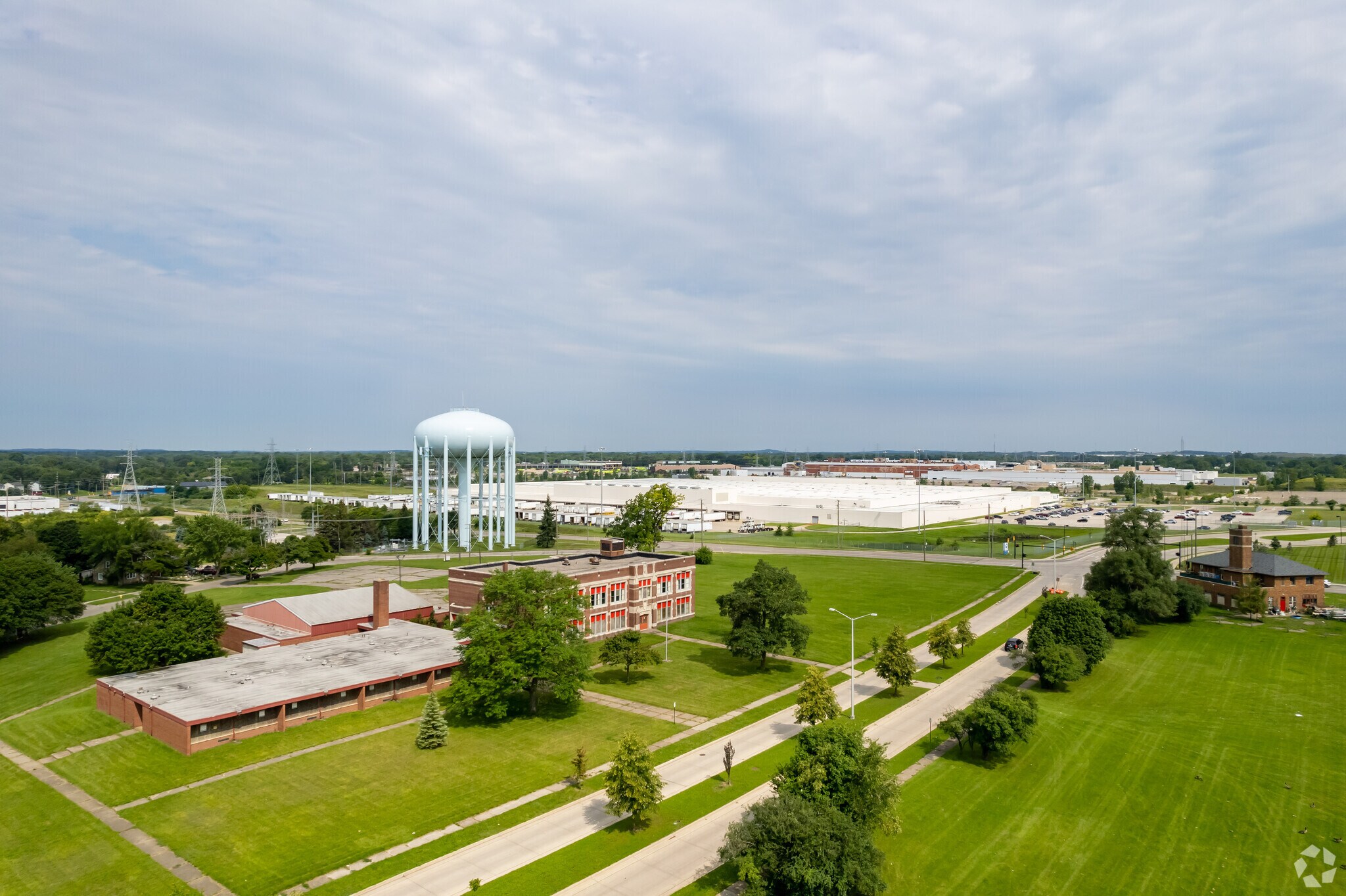 191 N Glenwood Ave, Pontiac, MI 48342 McCarroll School