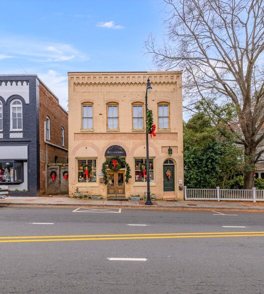 646 Washington St, Eden, NC for sale - Building Photo - Image 1 of 1