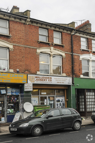 209 High Rd, London for sale - Building Photo - Image 2 of 4