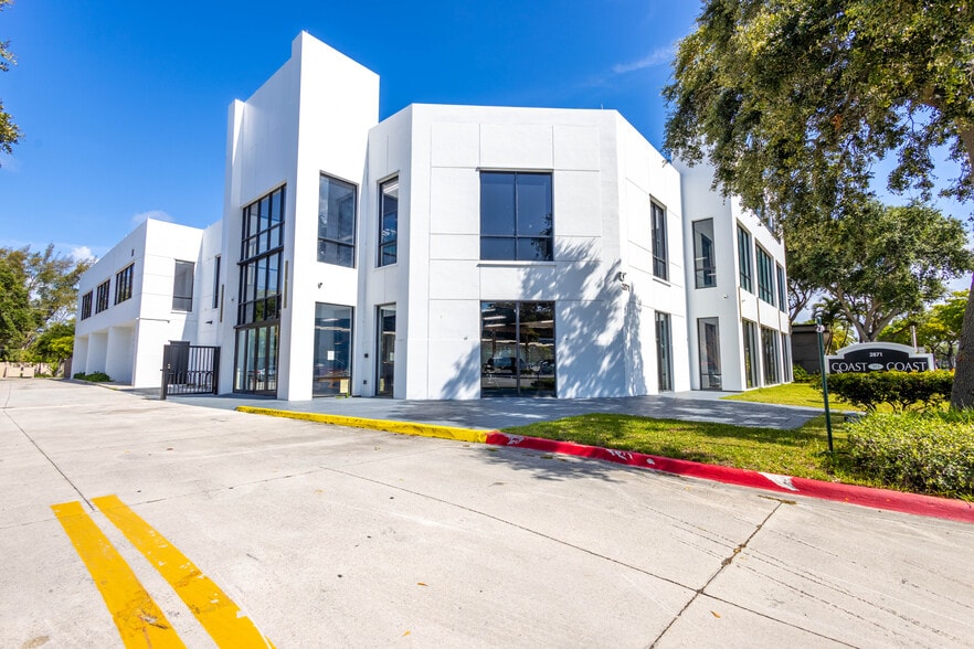 2871 N Federal Hwy, Fort Lauderdale, FL for lease - Building Photo - Image 1 of 5