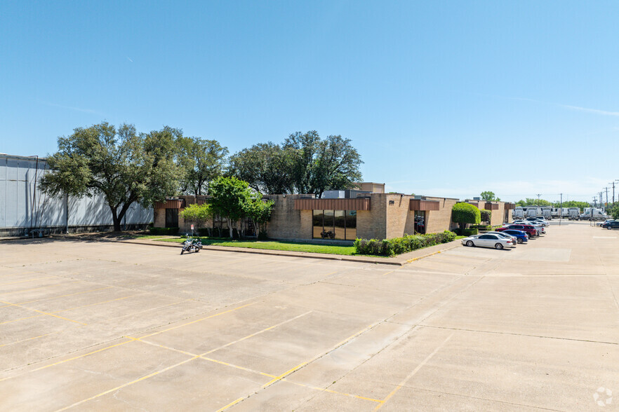 7301 Trinity Blvd, Fort Worth, TX for lease - Primary Photo - Image 1 of 11