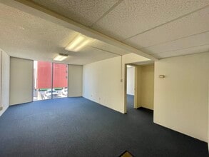 710-724 Buffalo St, Corpus Christi, TX for lease Interior Photo- Image 2 of 13