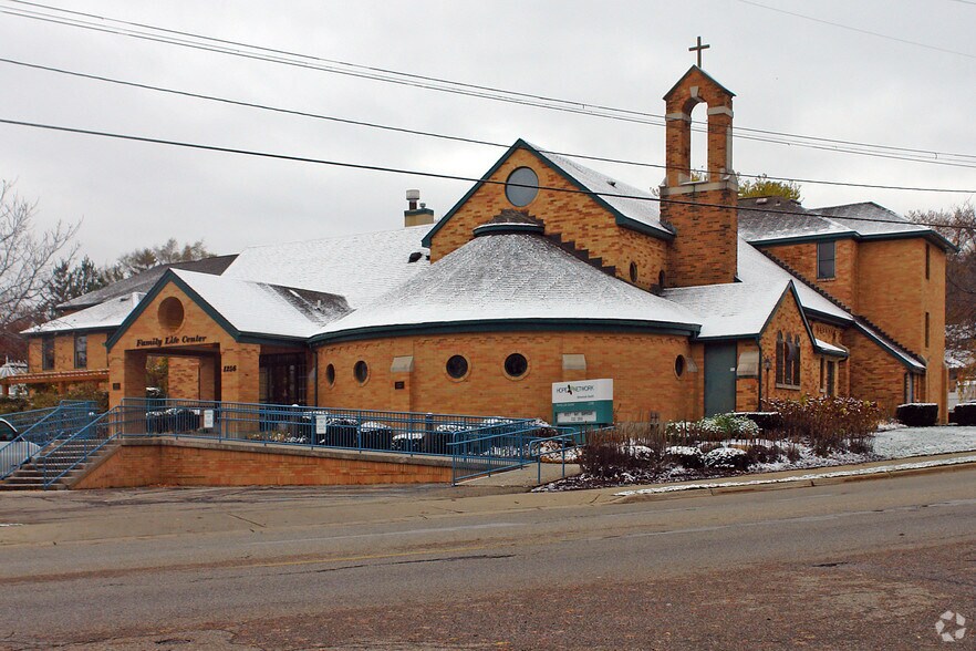 1256 Walker Ave NW, Grand Rapids, MI 49504