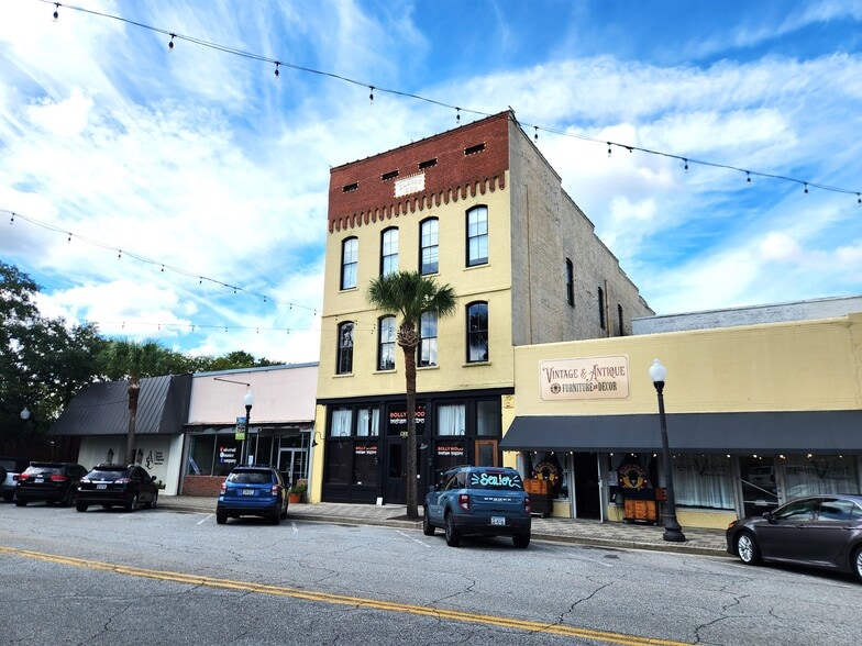 1423-1425 Newcastle St, Brunswick, GA for sale - Building Photo - Image 2 of 17