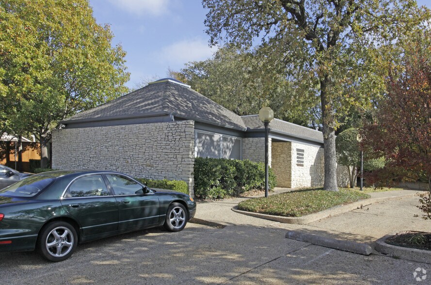 1101 W Randol Mill Rd, Arlington, TX for sale - Primary Photo - Image 1 of 1