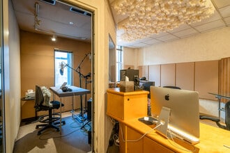 928 Broadway, New York, NY for lease Interior Photo- Image 2 of 7