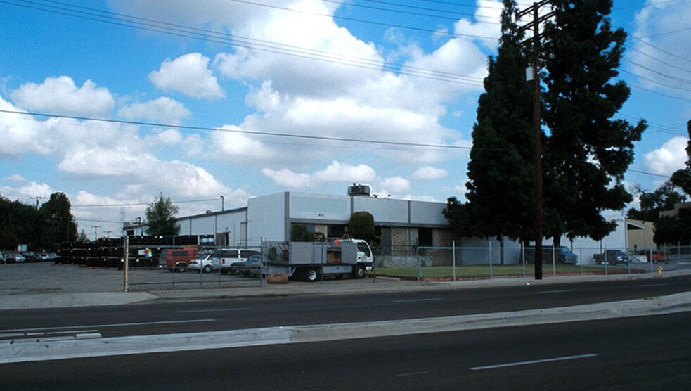 8107 Paramount Blvd, Pico Rivera, CA for sale - Primary Photo - Image 1 of 1