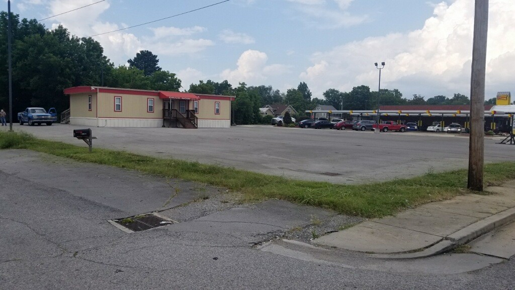 512 W Lincoln St, Tullahoma, TN 37388 - Retail for Lease | LoopNet