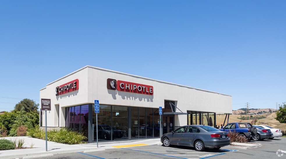 1195 Admiral Callaghan Ln, Vallejo, CA for sale - Primary Photo - Image 1 of 1