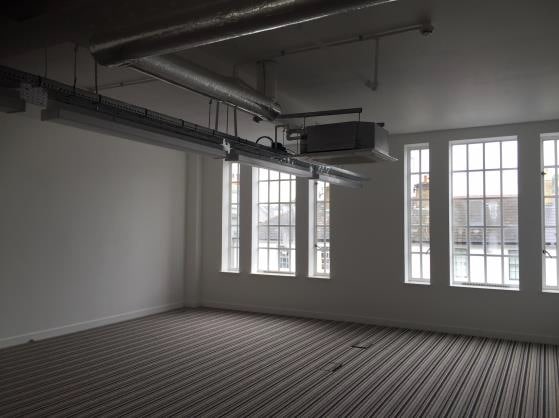 21 Station Rd, London for lease - Interior Photo - Image 2 of 5