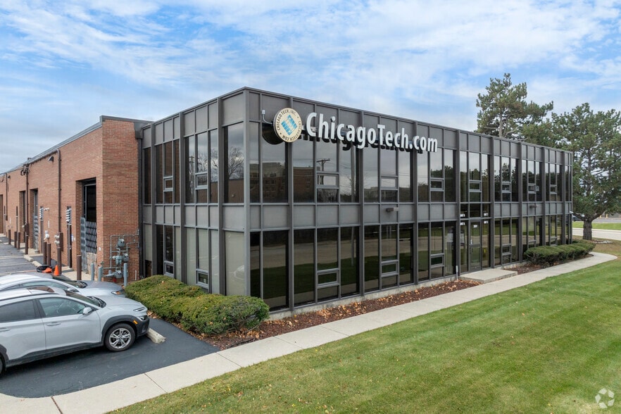 3501 Woodhead Dr, Northbrook, IL for lease - Primary Photo - Image 2 of 21