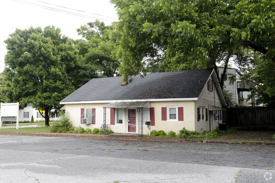 153-157 N Broad St, Winder, GA for sale - Primary Photo - Image 1 of 1