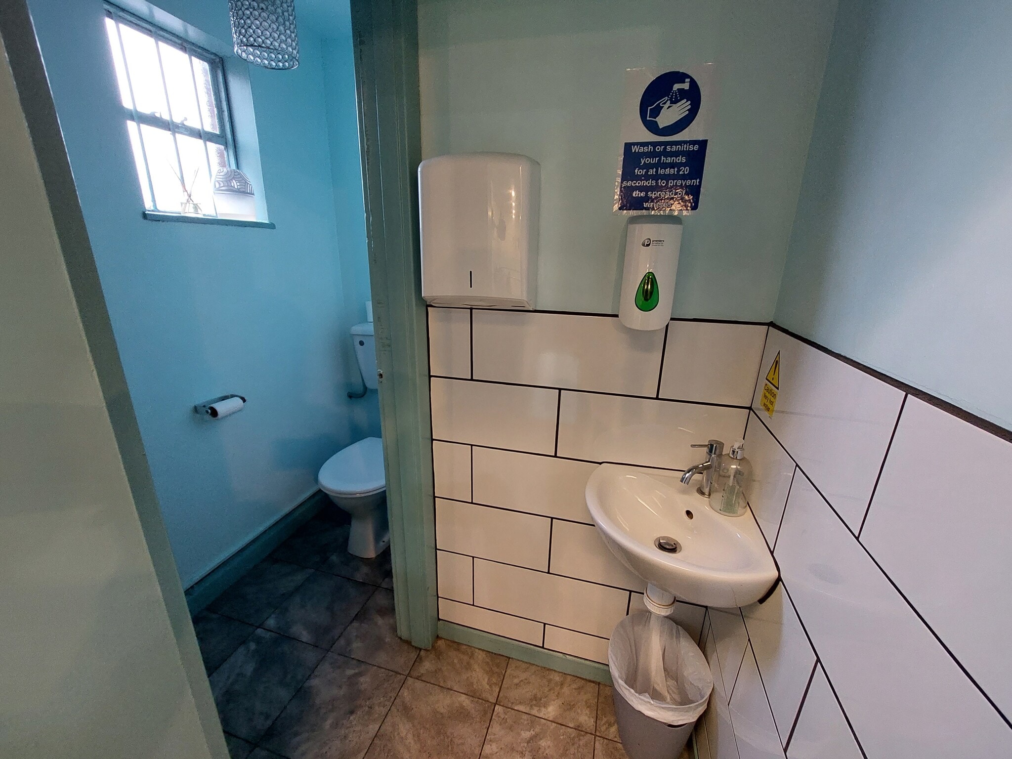 21A Canute Pl, Knutsford for lease Interior Photo- Image 1 of 3