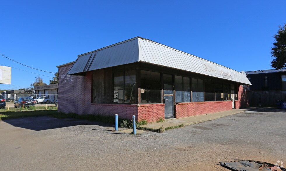 7301 Bellingrath Rd, Theodore, AL 36582