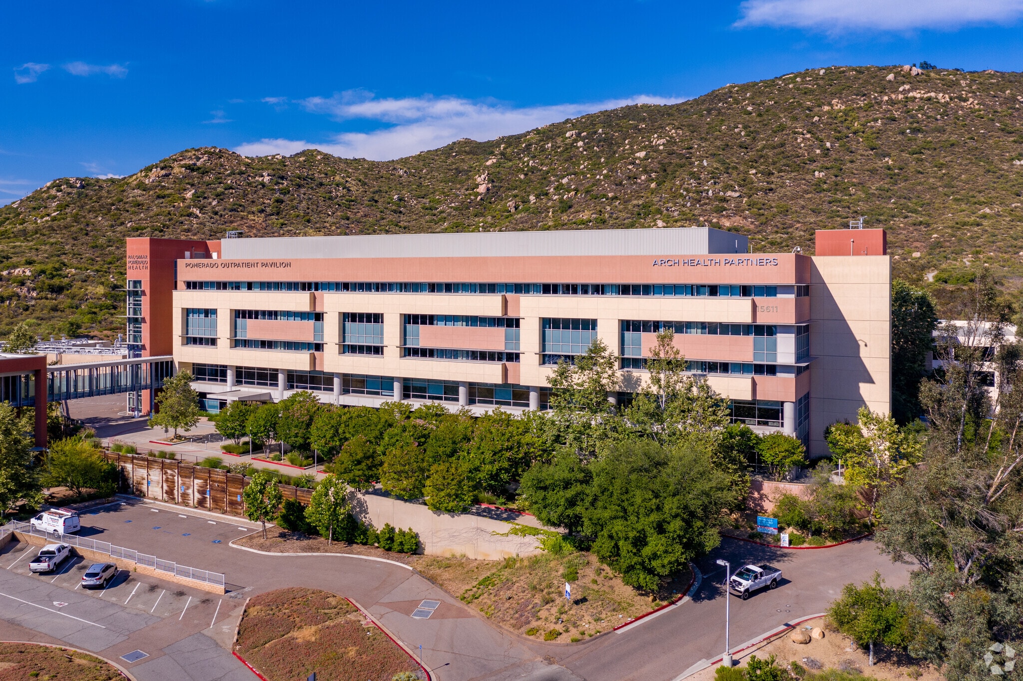 15611 Pomerado Rd, Poway, CA for lease Primary Photo- Image 1 of 5