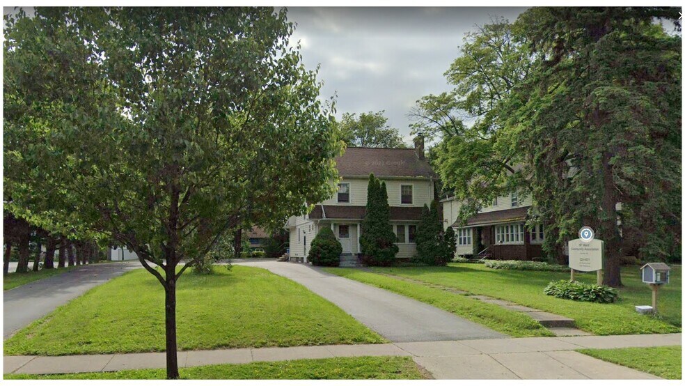 216 Thurston Rd, Rochester, NY 14619