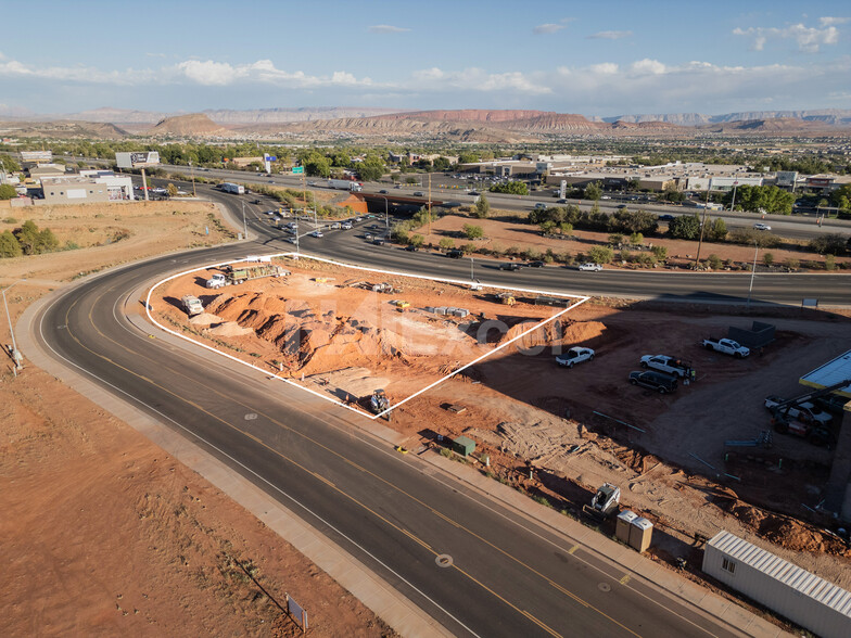 1606 Gateway Dr, St George, UT for sale - Primary Photo - Image 1 of 4