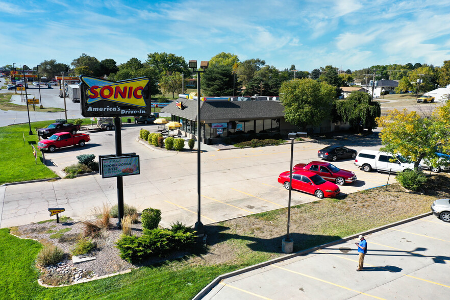 Sonic Drive-In - Overland Park, KS 66212