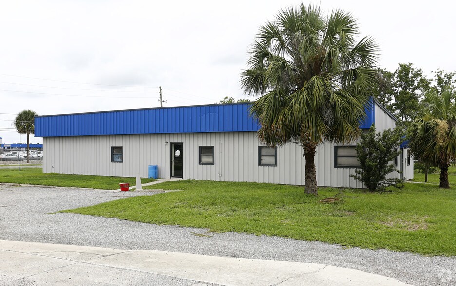 1125 Thorpe Rd, Orlando, FL 32824