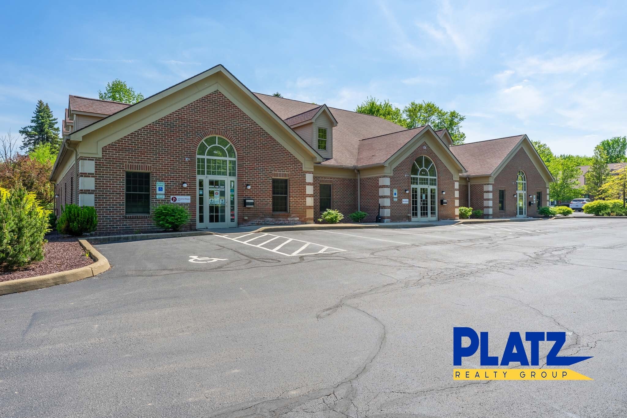 8170 South Ave, Youngstown, OH 44512 South Ave Brick Office