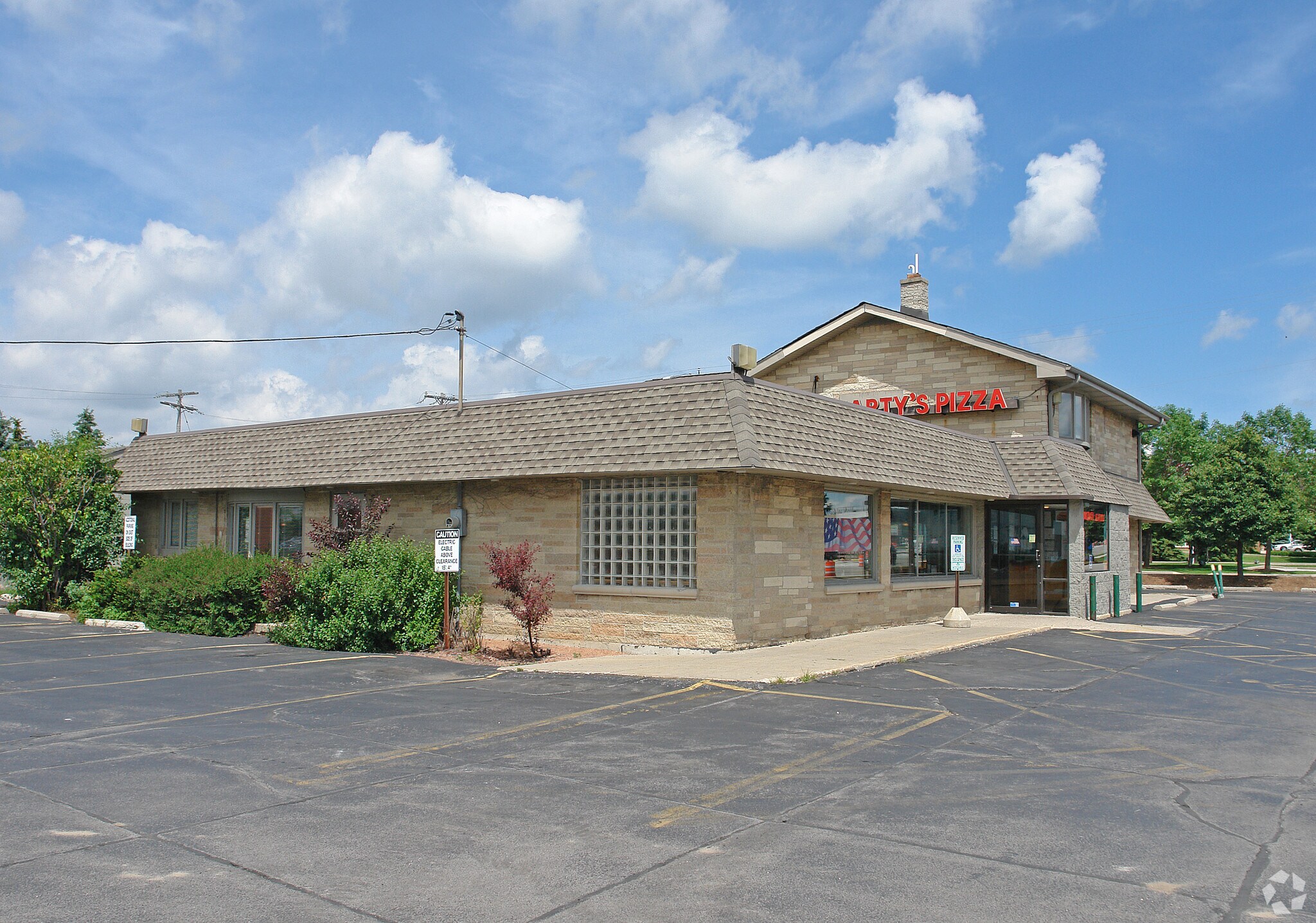16680 W Bluemound Rd, Brookfield, WI for sale Building Photo- Image 1 of 5