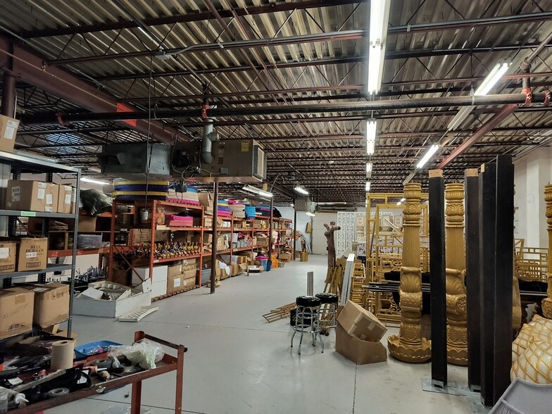 826 Perkins Ln, Beverly, NJ for sale - Interior Photo - Image 3 of 6