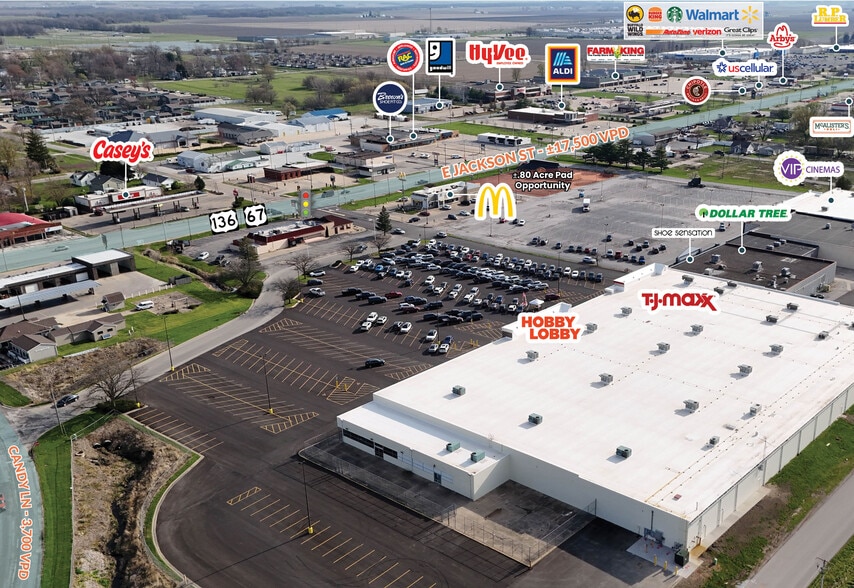 1435 E Jackson St, Macomb, IL for lease - Building Photo - Image 2 of 6