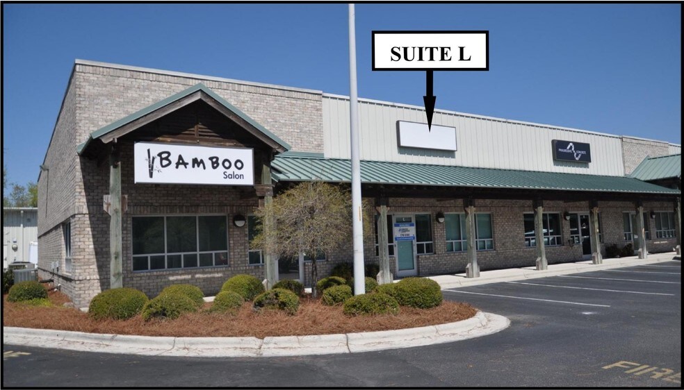 6624 Gordon Rd, Wilmington, NC 28411