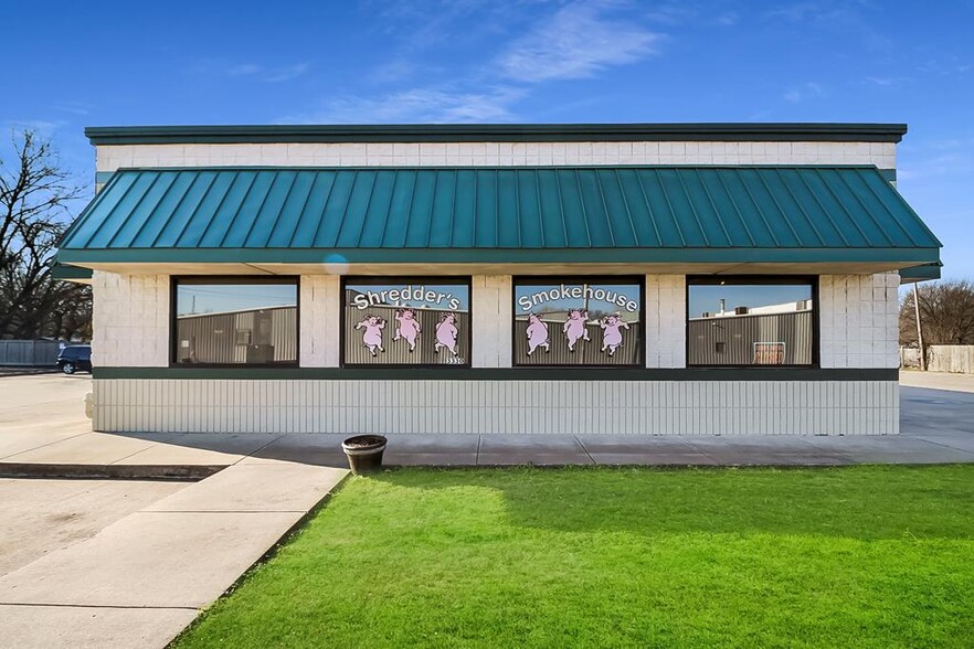 3330 Main St, Parsons, KS for sale - Primary Photo - Image 1 of 1