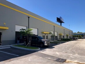 3340 SE 6th Ave, Fort Lauderdale, FL for lease Building Photo- Image 1 of 11