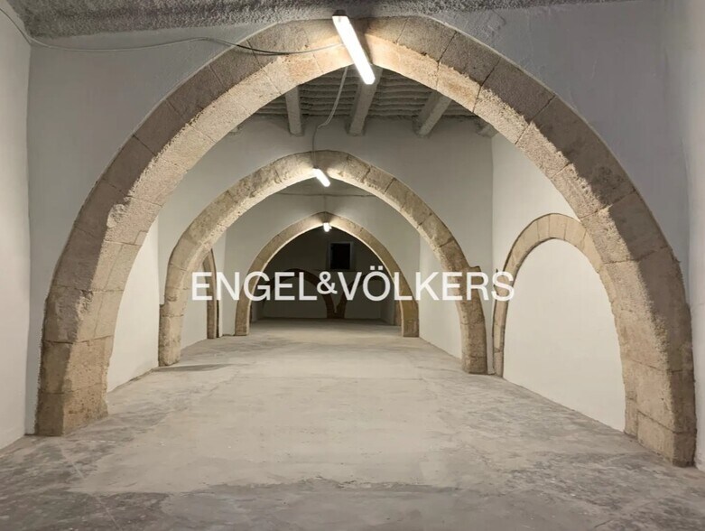 Retail in Vilafranca del Penedès, Barcelona for sale - Building Photo - Image 3 of 6