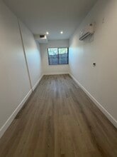 444 N Larchmont Blvd, Los Angeles, CA for lease Interior Photo- Image 1 of 5