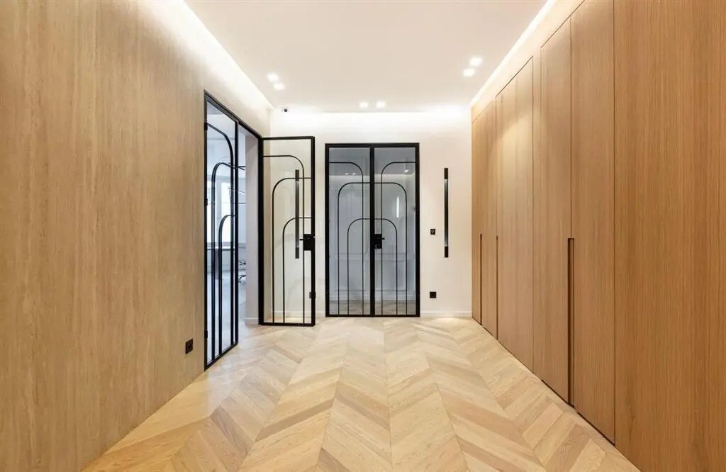 Office in Paris for lease Building Photo- Image 1 of 9