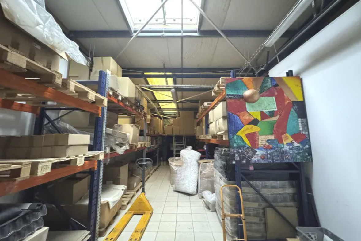Flex in Montpellier for lease Interior Photo- Image 1 of 2