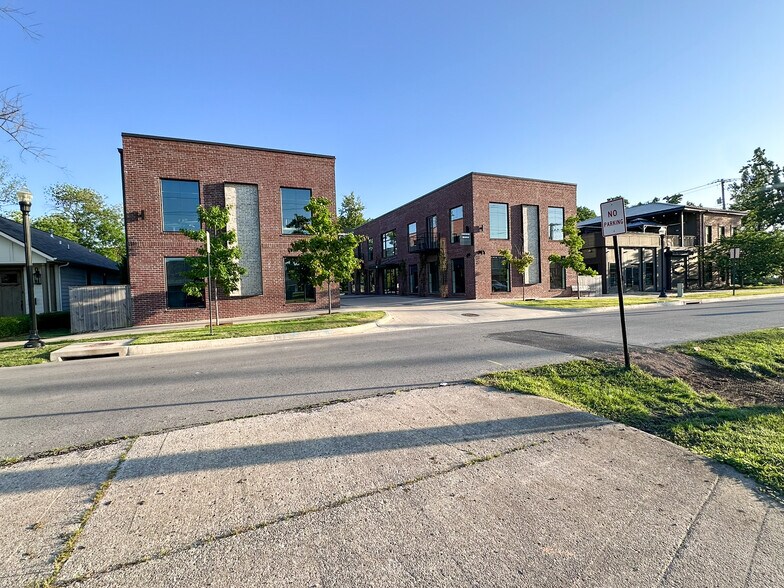 204 SE 6th St, Bentonville, AR for sale - Building Photo - Image 2 of 13