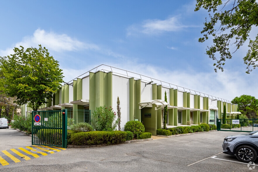 1360 Route Des Dolines, Valbonne for lease - Primary Photo - Image 1 of 18