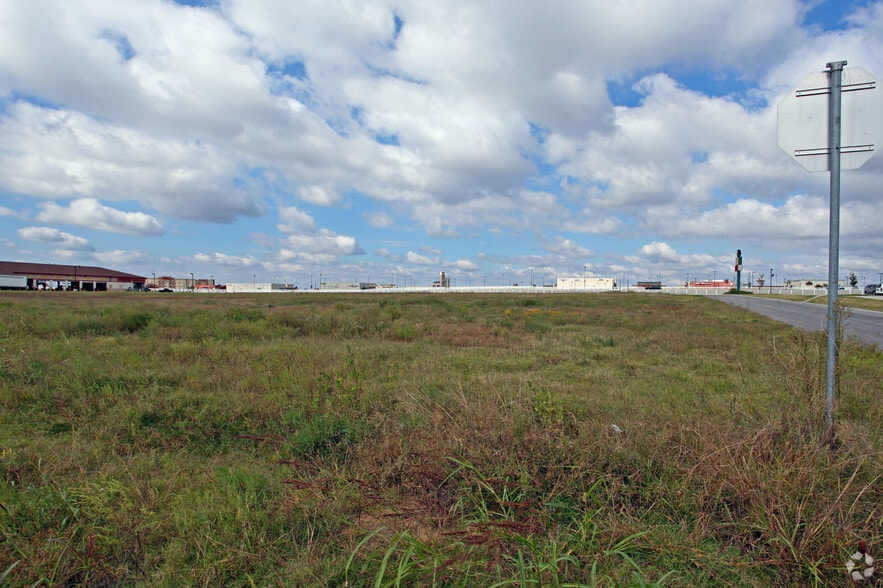 9275 N Owasso Expy, Owasso, OK for sale - Building Photo - Image 2 of 3