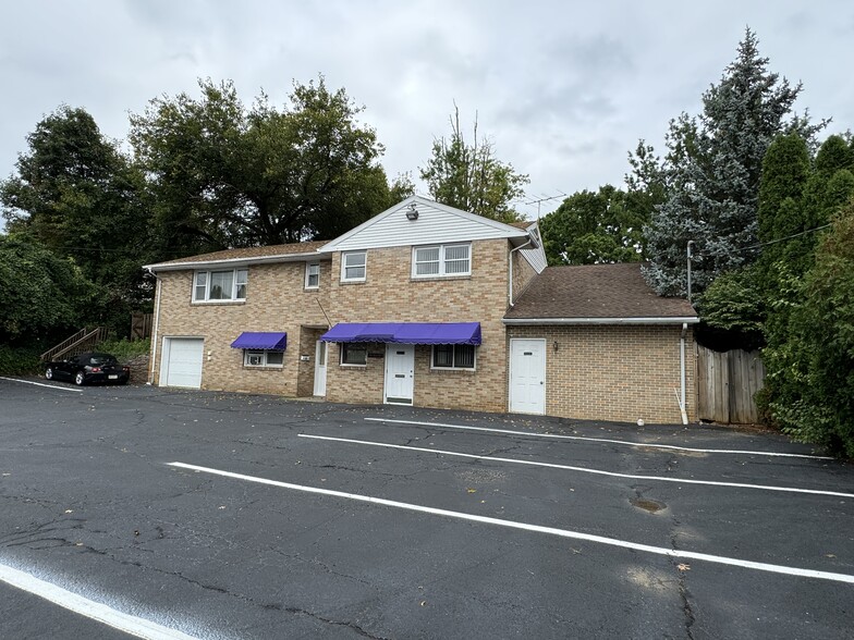 2601 Nazareth Rd, Easton, PA for sale - Building Photo - Image 2 of 17