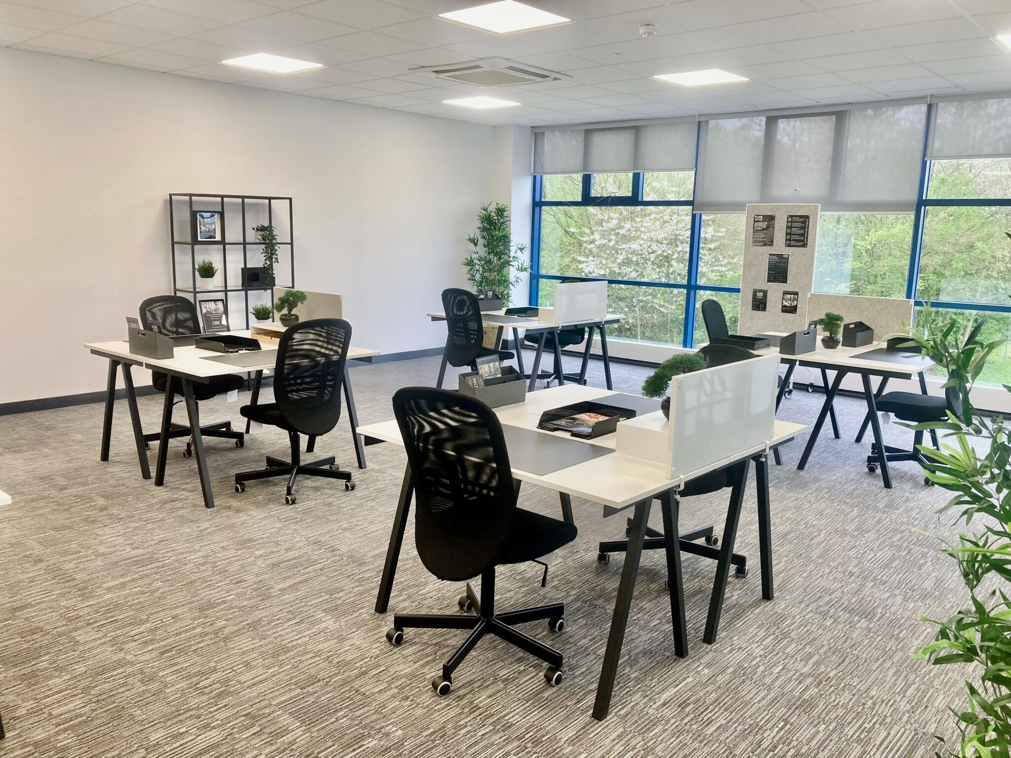 Smeaton Close, Aylesbury for lease Interior Photo- Image 1 of 3