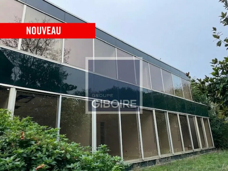 Office in Rennes for lease - Building Photo - Image 1 of 7