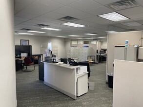 505 Huron Ave, Port Huron, MI for lease Interior Photo- Image 2 of 10