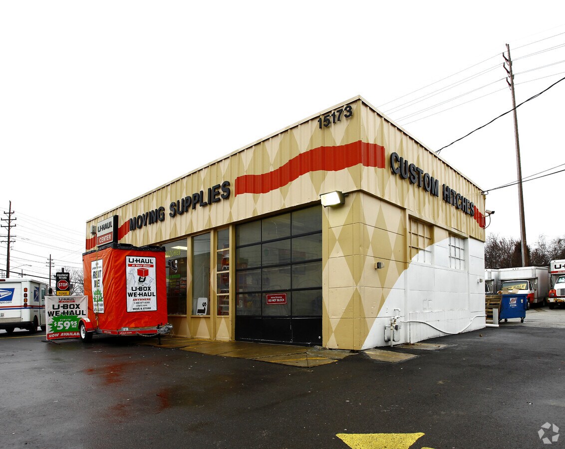 15173 Brookpark Rd, Brookpark, OH 44142